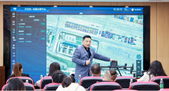 产业扎根大地 科技赋能民生,共绘智慧生活新图景 产业扎根大地 科技赋能民生,共绘智慧生活新图景